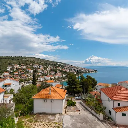 Apartment Angela Trogir